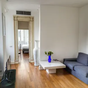 Apartment Youhosty - Pisani Small 13 Milan